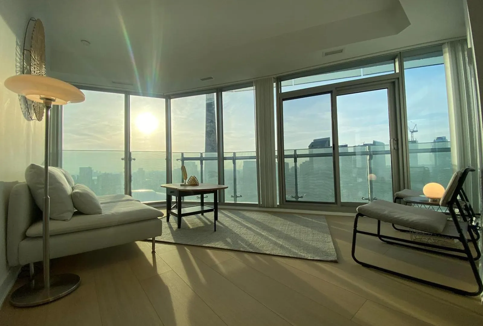 Downtown Deluxe Suite Toronto Apartment