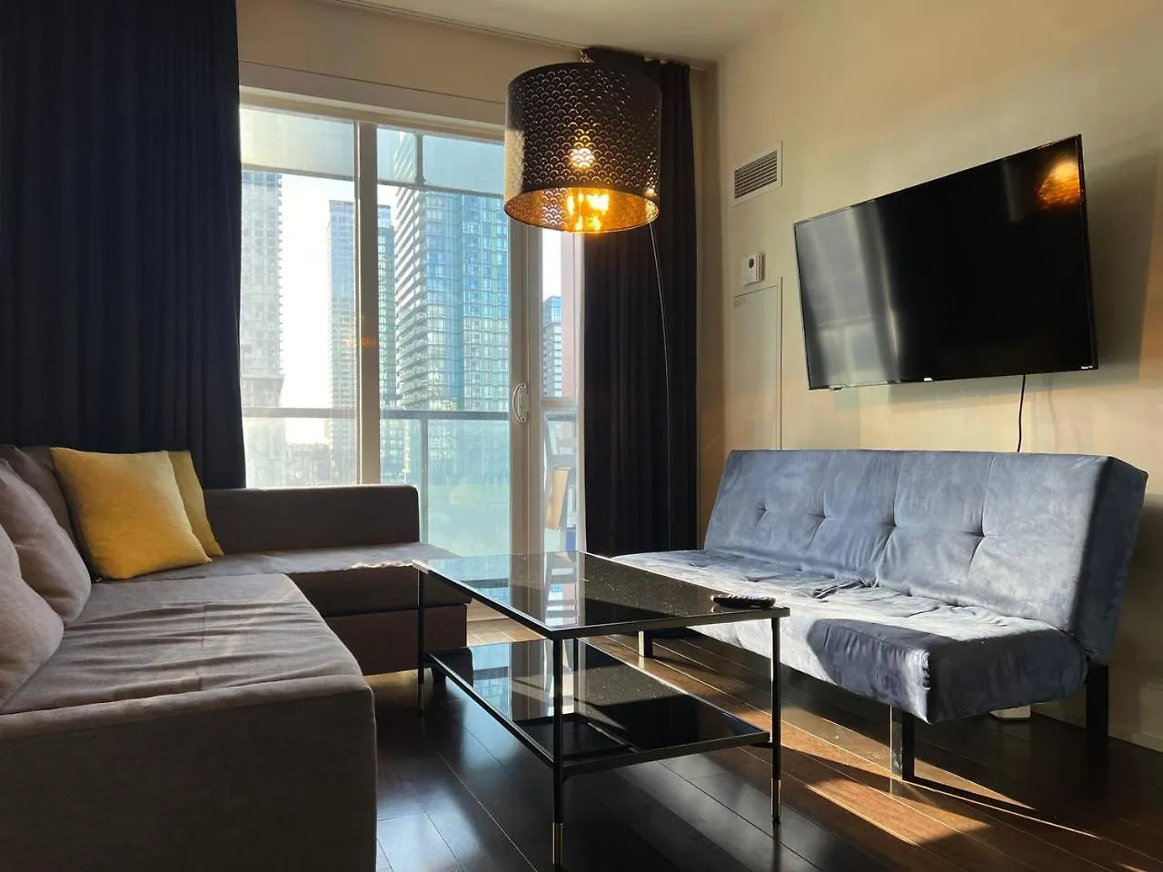 Downtown Deluxe Suite Toronto