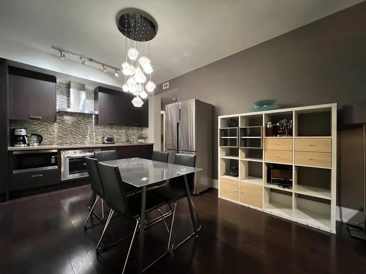 Downtown Deluxe Suite Toronto Canada