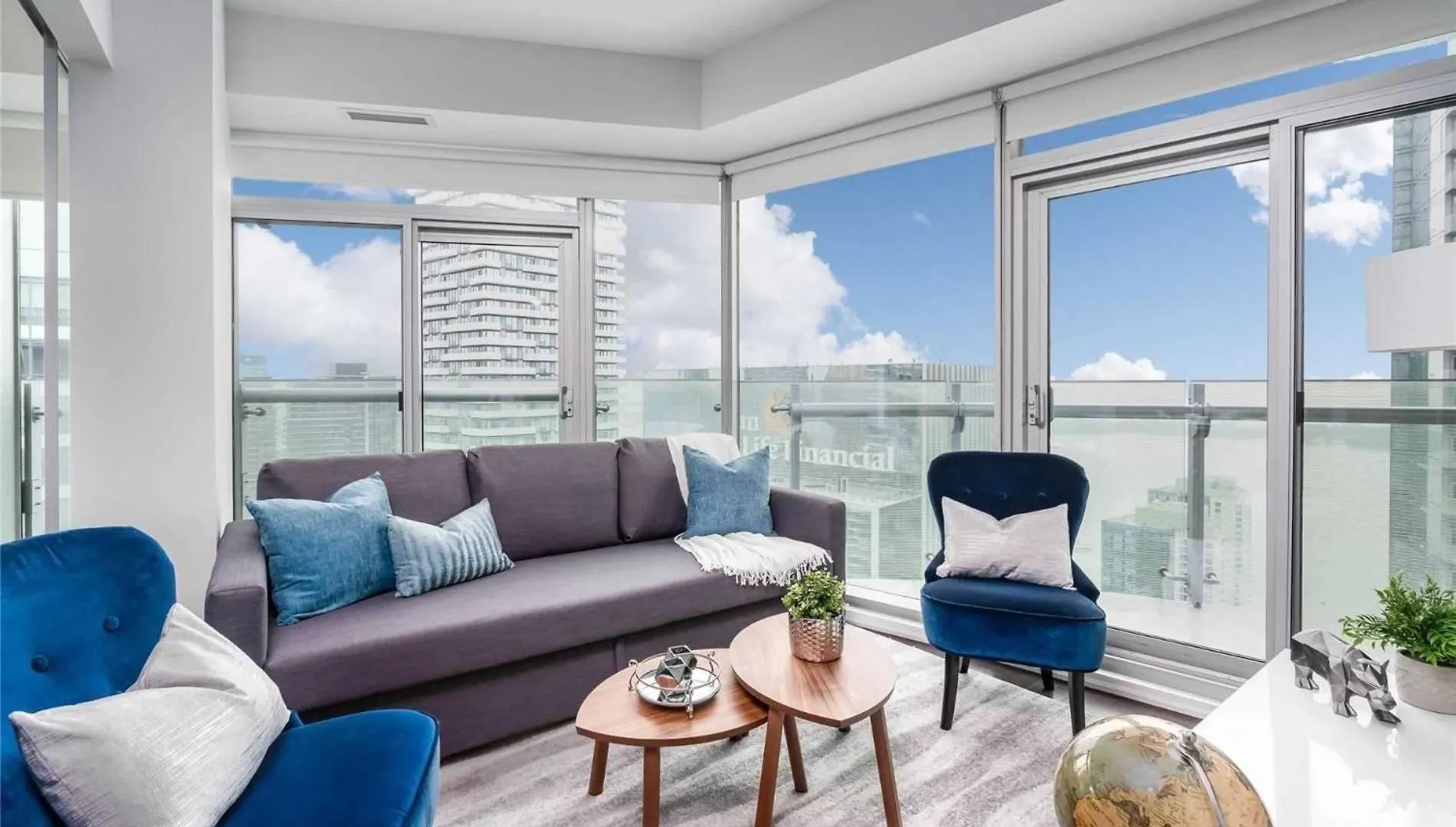 Downtown Deluxe Suite Toronto Apartment
