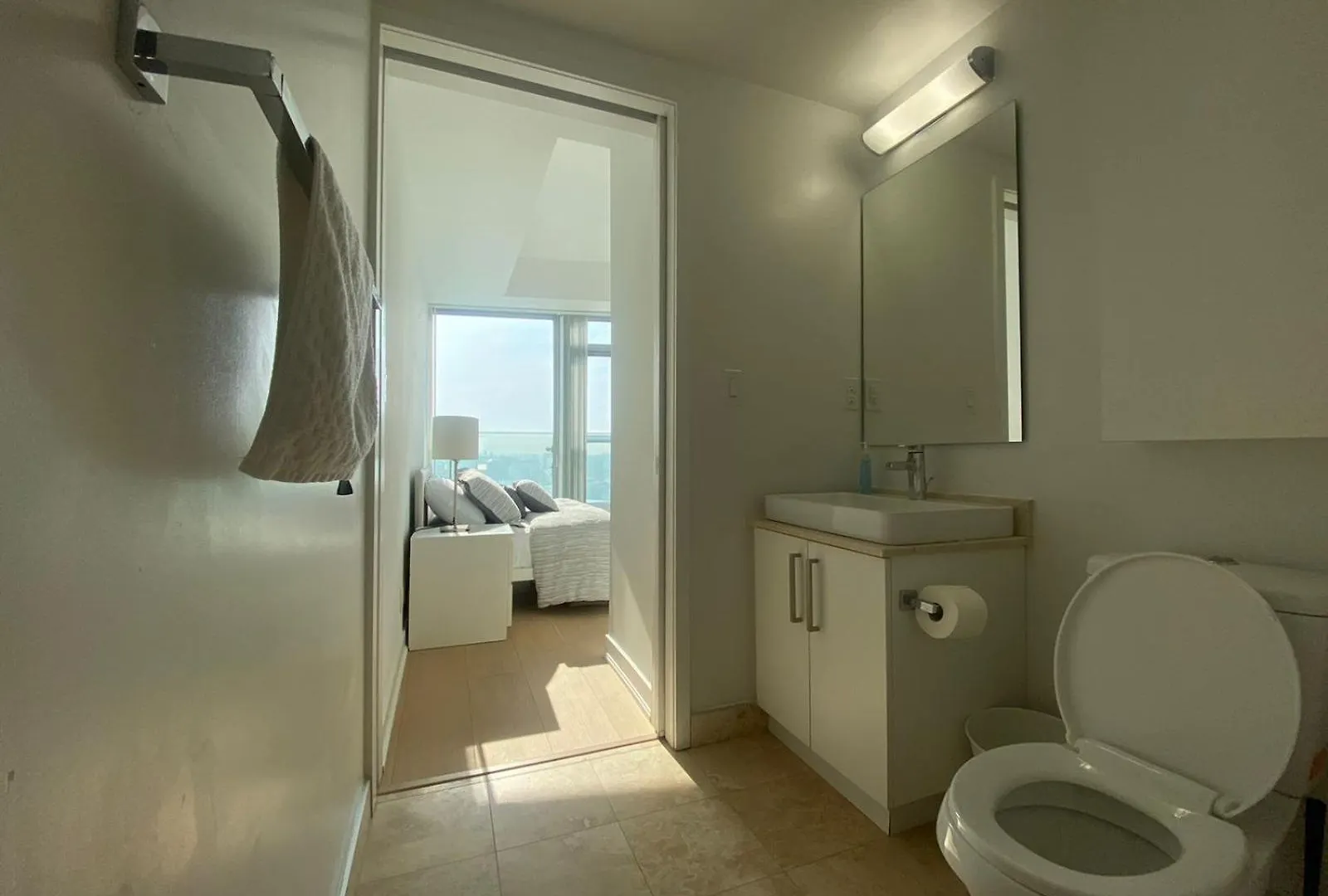 Downtown Deluxe Suite Toronto Apartment